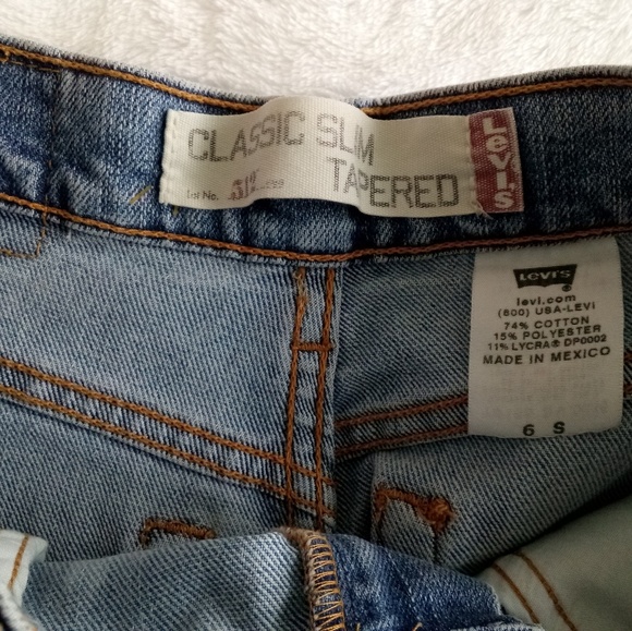 Levis Distressed Cutoff High Waisted Shorts - Picture 3 of 5